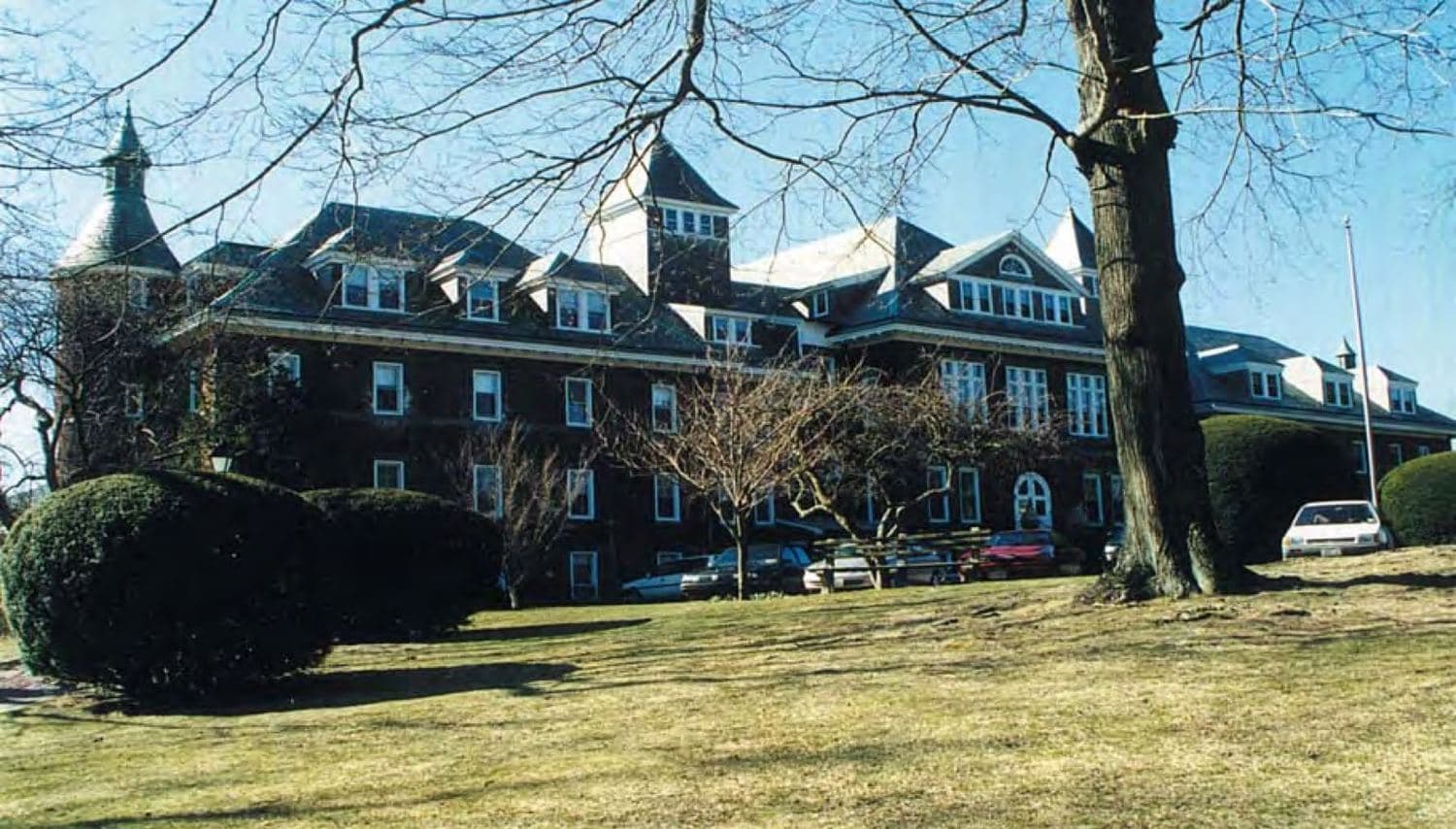 Friends Academy